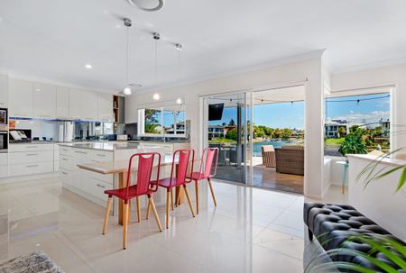 27 Flamingo Key, Broadbeach Waters QLD 4218 - House For Rent | Domain - Photo 2