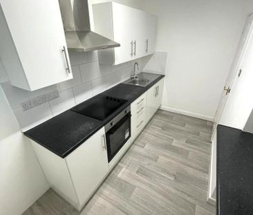 3 bedroom maisonette to rent - Photo 3