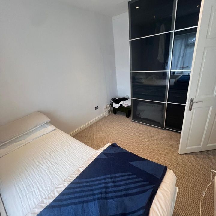 Room in a Shared House, Dursley Road, SE3 - Photo 1