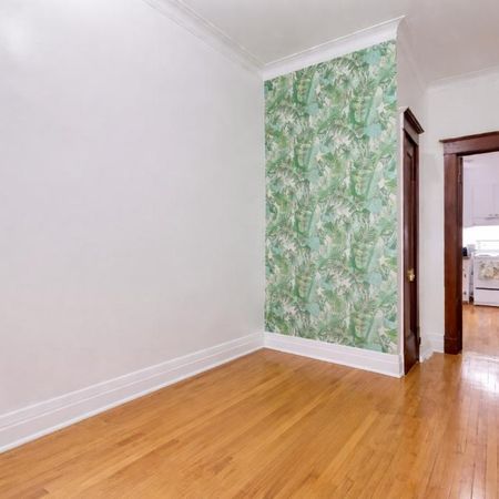 Studio face au Métro Laurier - Photo 4