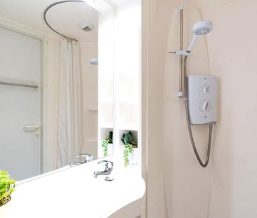 3 bedroom apartment to rent - Photo 6