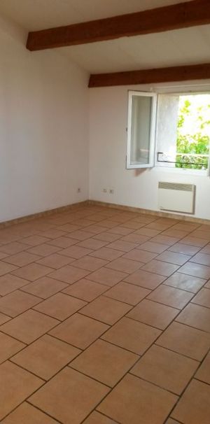 Appartement T2 de 56m² - Dernier étage - Lorgues, - Photo 2