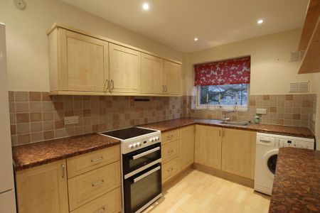 2 bedroom flat to rent - Photo 3