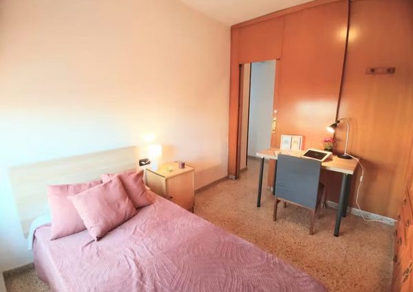 Carrer Isaac Peral, Burjassot, Valencian Community 46100