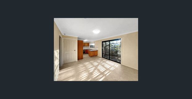 Charming Family Home with scenic bush views! - Photo 1