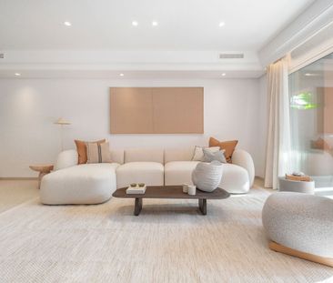 Semi-Detached House · The Golden Mile - Photo 1