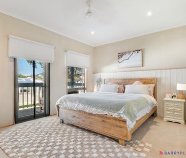 Spacious Five Bedroom Family Home with Multiple Living Areas, Solar... - Photo 3