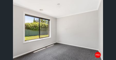 Modern Family Living in a Prime Kangaroo Flat Location - Photo 5