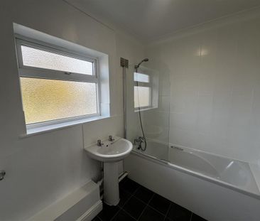 Thompson Close - Photo 6