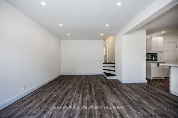 For Lease - 47 Newbury Drive Unit# Main Fl, Newmarket, Ontario - Photo 1