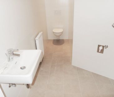 Neu sanierte 3 Zimmer Altbauwohnung in Jugendstilhaus - Photo 4