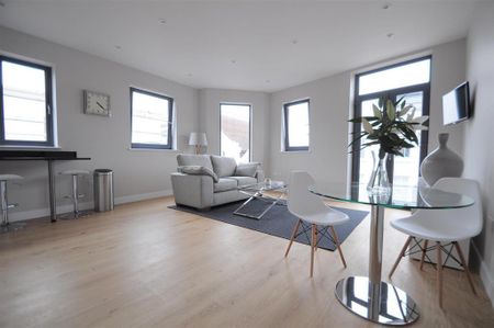 2 bedroom flat to rent - Photo 5
