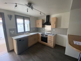 Maison T3 avec garage et cours - Photo 3