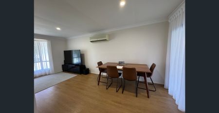 HOPE ISLAND - FAMILY HOME WITH POOL - Photo 2