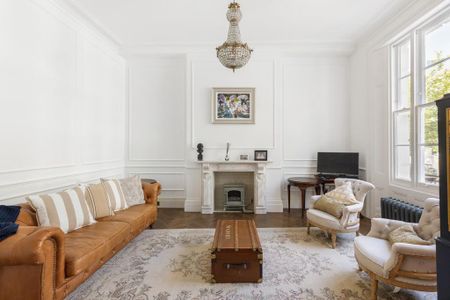 5 bedroom end of terrace house to rent - Photo 3