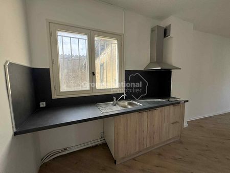 T3 RÉNOVÉ - RUE DE LA REPUBLIQUE ARLES, - Photo 2