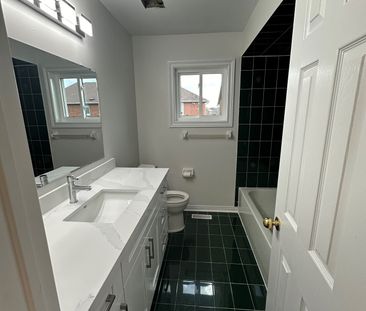 For Lease - 5426 Antrex Crescent, Mississauga, Ontario - Photo 1