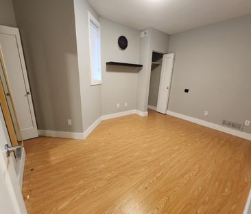544 Gilmour Street - 1 - Photo 1