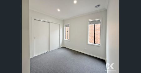 Modern 3-Bedroom Home in Wyndham Vale Prime Location - Photo 4