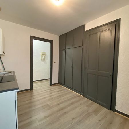 Location Appartement 1 pièce 27m² - Photo 4