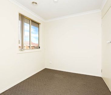 56 Blake Street, Reservoir - Photo 2