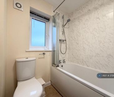 3 bedroom terraced house to rent - Photo 3