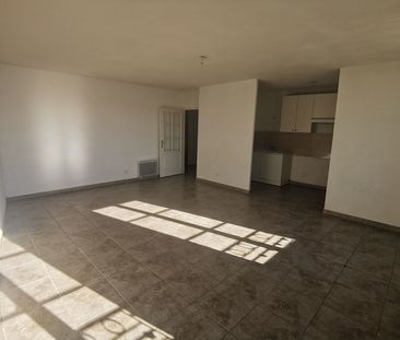 Location Appartement 3 pièces 80m² CHARTRES 28000 - Photo 2