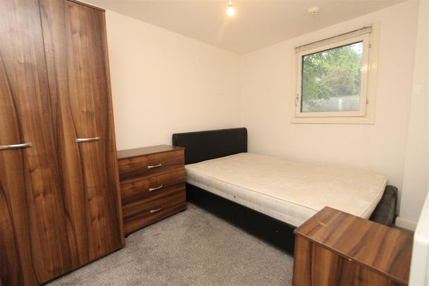 North Crescent, Leeds City Centre, LS2 8JS - Photo 1