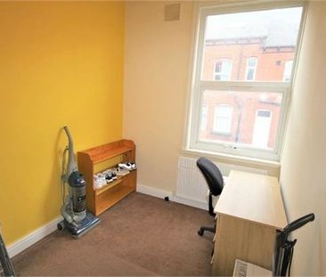 4 Bed - 76 Harold Terrace, Burley, Leeds - LS6 1LD - Student - Photo 1