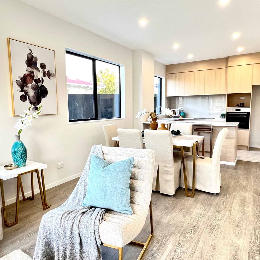2 bedroom plus study in Massey - Photo 1