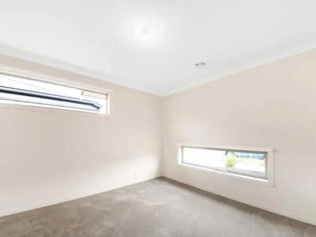 “🏡 4-Bedroom house in Mernda” - Photo 4