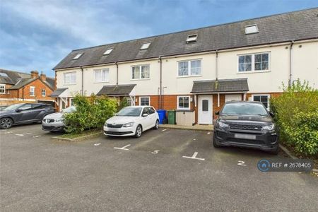 3 bedroom terraced house to rent - Photo 3