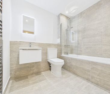 Lakeside East, The Causeway, Staines-Upon-Thames,TW18 - Photo 6