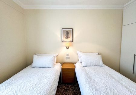 2 Bed Flat, Dudley Court, W1H - Photo 4