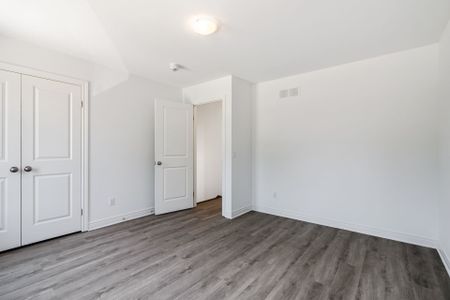 For Lease - 11 Edith Street, St. Catharines, Ontario - Photo 5