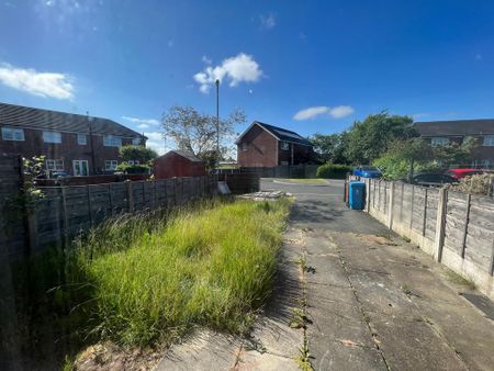 3 bedroom terraced house to rent - Photo 5