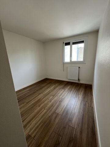 Location Appartement 3 pièces 65m² ORLEANS 45000 - Photo 2