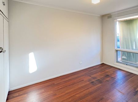 Unit Located at the Heart of Evanston - Photo 3