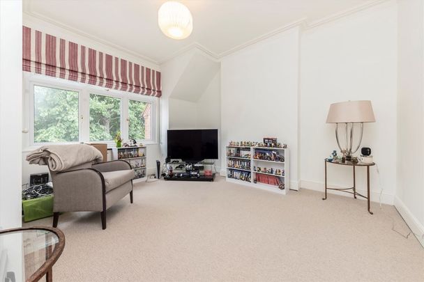 Woodstock Road, W4 1EE, London - Photo 1