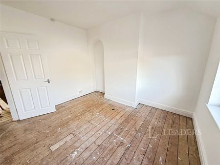 3 bedroom house to rent Sherborne Road, Wolverhampton, West Midlands, WV10 - Photo 5