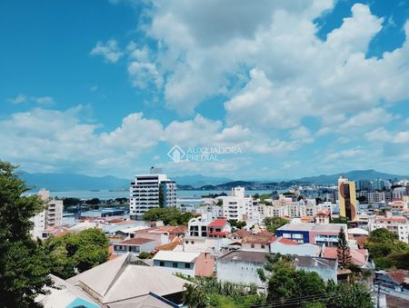Apartamento com 2 quartos e 75m² para alugar em Estreito, Florianópolis. - Foto 2