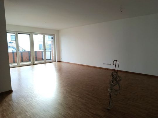 Wohnen am Hafen in Zwenkau - 4 Zi. Whg. mit Balkon, Parkett, 2 Bäder, FBH! - Foto 1