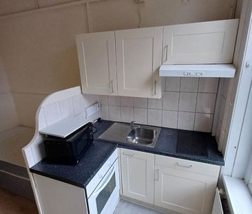 Bedsit, Stuart Crescent, N22 - Photo 2