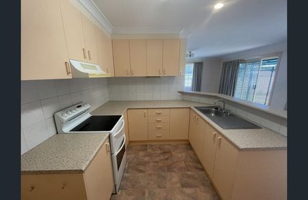 1/1 Samuelson Crescent, Armidale NSW 2350 - Photo 4