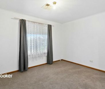 Rural living with large sheds! - Photo 5