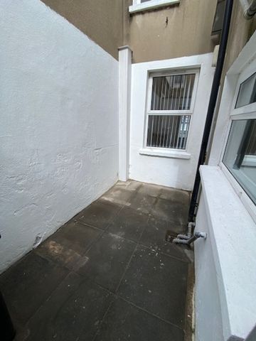 23 Ravenscroft Street, Off Bloomfield Avenue, Belfast, BT5 5BE - Photo 5