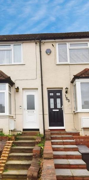 2 bedroom terraced house to rent - Photo 2