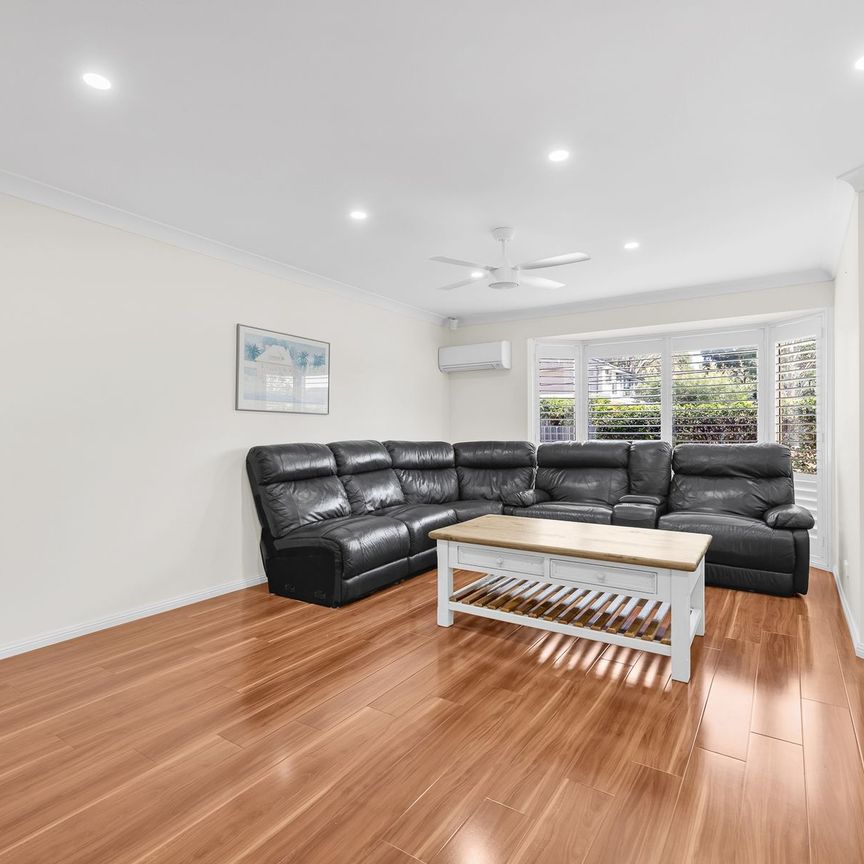 Low Maintenance Family Home - Photo 1