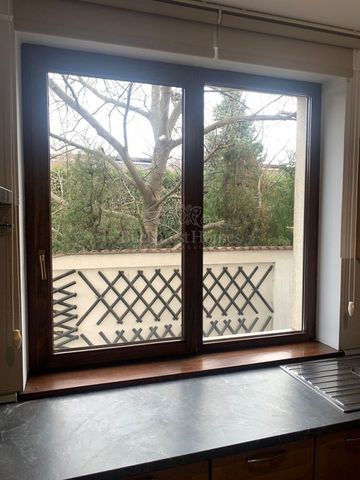 Six Bedroom House with Big Garden and Pool Rent - Pipera, BSB - Fotografie 5