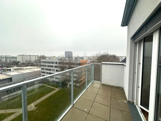 Modernes Wohnen in Brigittenau - 4-Zimmer-DG-Wohnung mit Freiflächen | 360° Tour - Photo 1